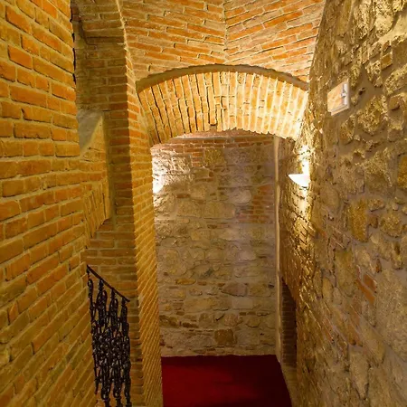 Hotel Rous