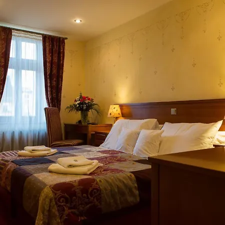 Rous Hotel