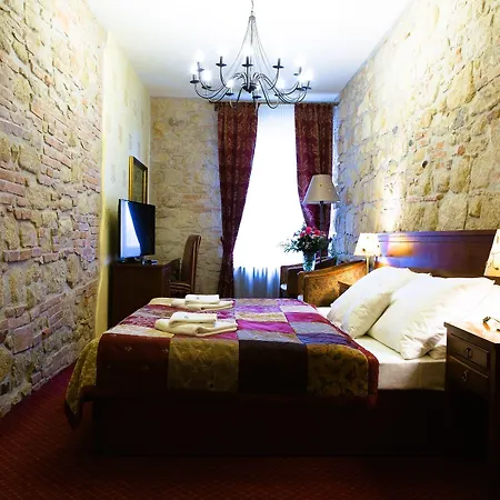 Rous 4* Pilzno