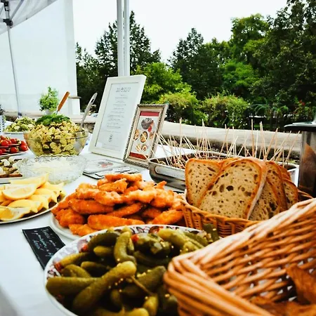Hotel Rous
